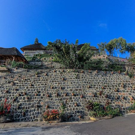 Hakuna Matata Lodge Гісеньї Екстер'єр фото