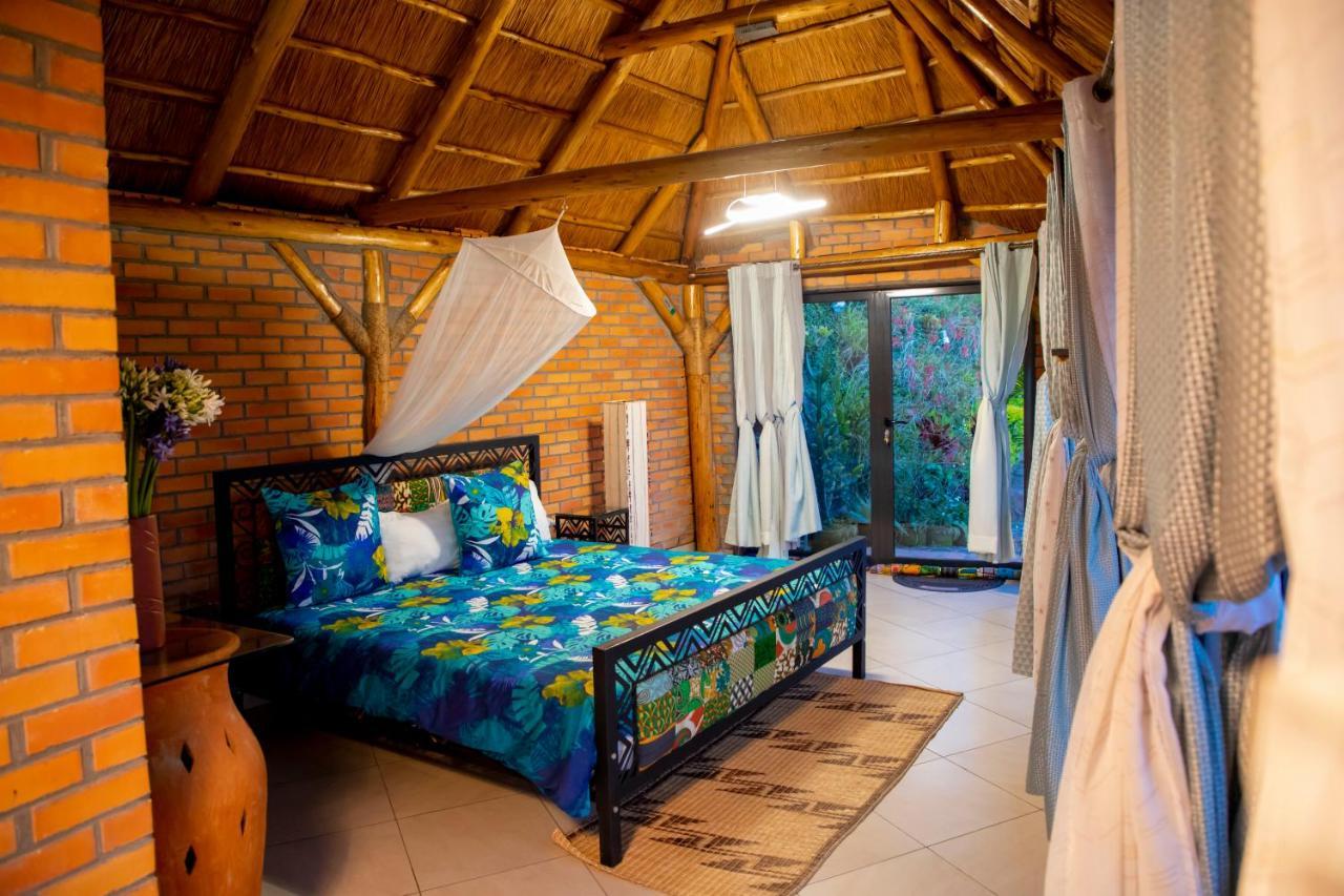 Hakuna Matata Lodge Гісеньї Екстер'єр фото