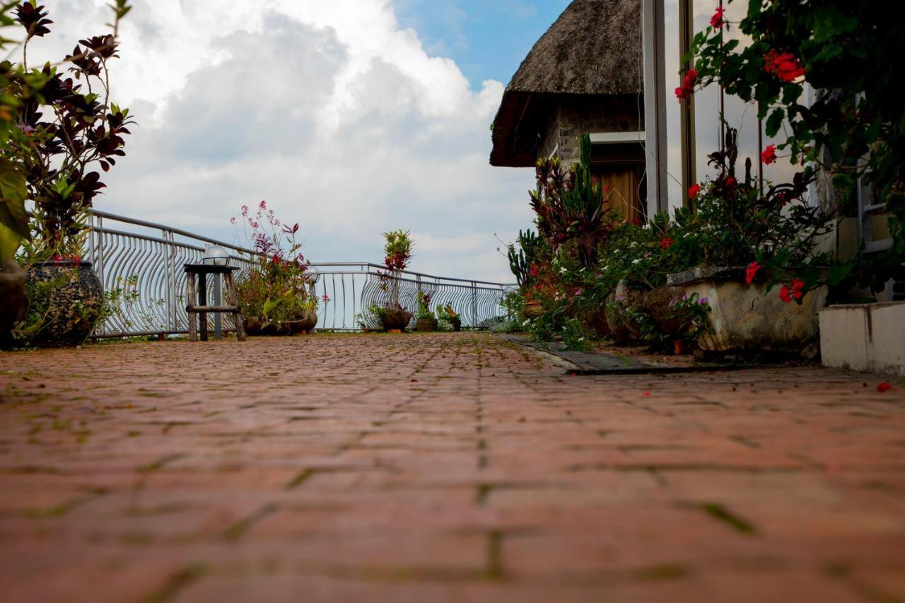 Hakuna Matata Lodge Гісеньї Екстер'єр фото